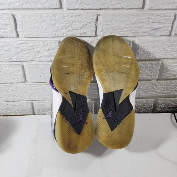 Air Jordan True Flight -- ITEM #1396 - Picture 6 of 7